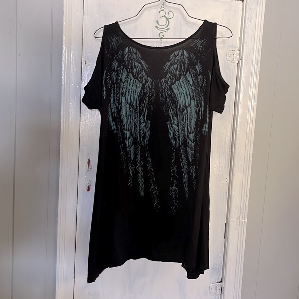 Shirt - Picture 2 of 3